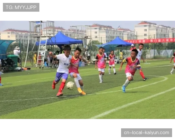 多特蒙德俱乐部推出“足球与包容”系列校园教育活动